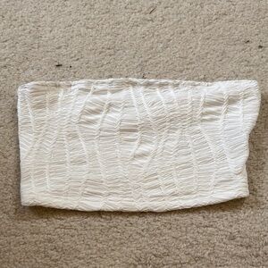 SHEIN White Textured Crop Top